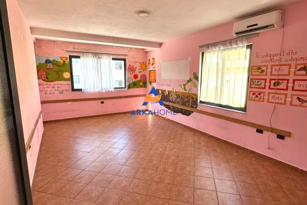 JEPET NDERTESE 4 KATE ME QERA TEK "RRUGA ELBASANIT" 50.000 LEKE