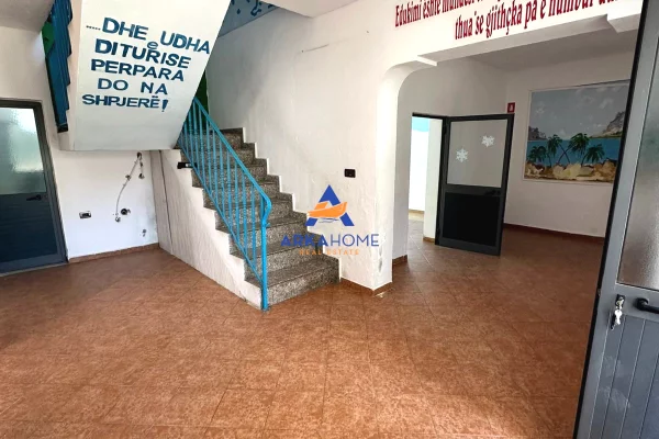 JEPET NDERTESE 4 KATE ME QERA TEK "RRUGA ELBASANIT" 50.000 LEKE