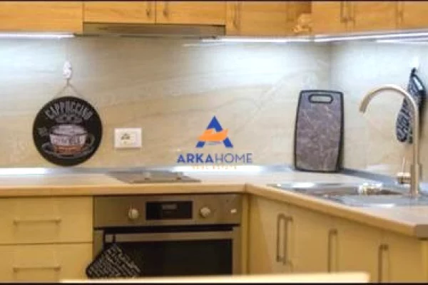 Shtepi me qera Apartament ne Tirane, 2+1, Mobilimi E mobiluar, Pagesa 949  Euro.