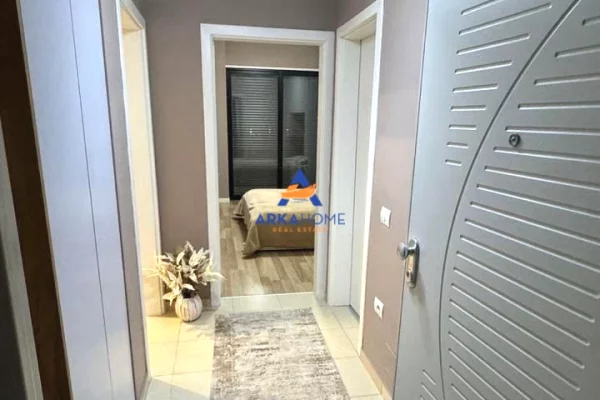 Shtepi me qera Apartament ne Tirane, 1+1, Mobilimi E mobiluar, Pagesa 1,200  Euro.