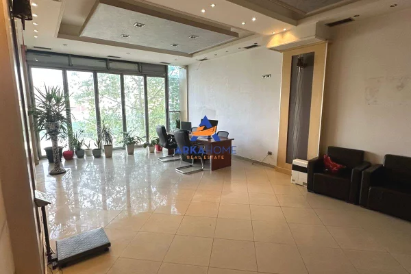 Ambient biznesi me qera 1+1 ne Tirane - 800 Euro