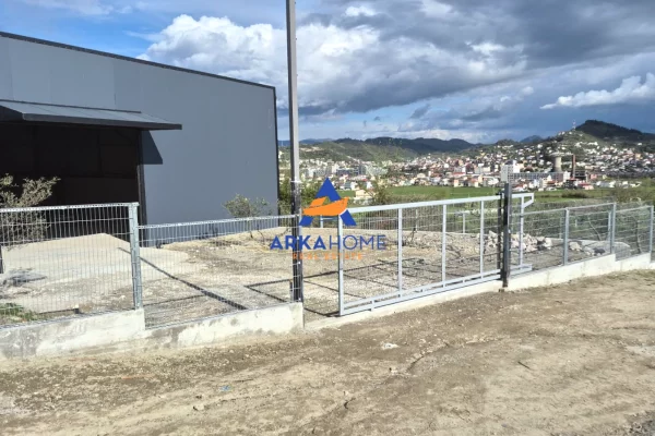 JEPER MAGAZINE ME QIRA 250M2 "KOMBINAT" 1200 EURO