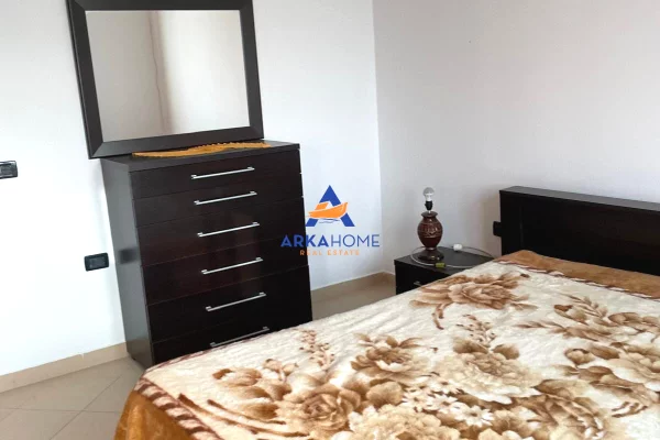 Shtepi me qera Apartament ne Tirane, 2+1, Mobilimi E mobiluar, Pagesa 369  Euro.