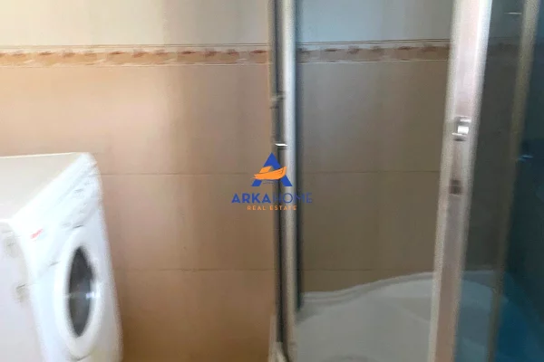 Shtepi me qera Apartament ne Tirane, 2+1, Mobilimi E mobiluar, Pagesa 369  Euro.
