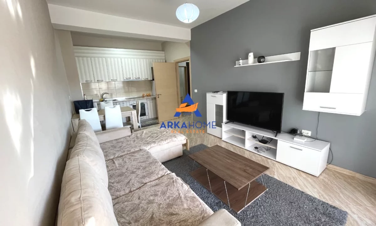Shtepi me qera Apartament ne Tirane, 1+1, Mobilimi E mobiluar, Pagesa 581  Euro.