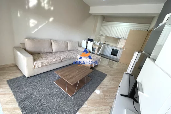 Shtepi me qera Apartament ne Tirane, 1+1, Mobilimi E mobiluar, Pagesa 581  Euro.