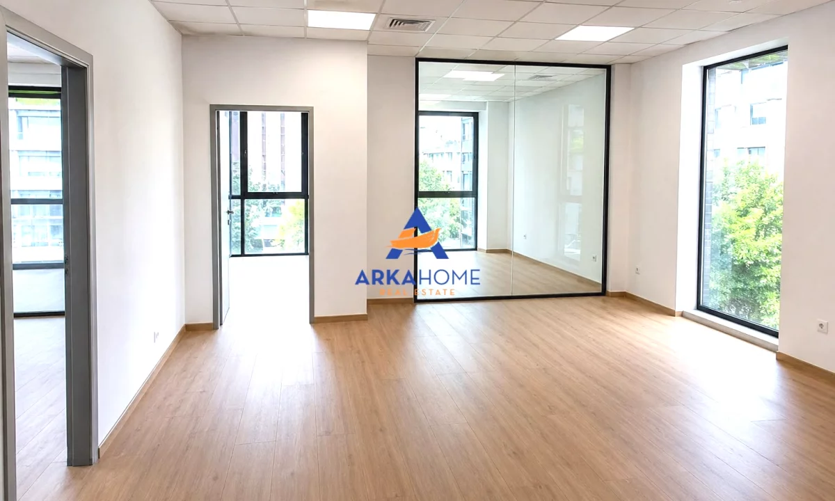 ZYRA ME QIRA 110M2 "KOMUNA E PARISIT, KOMPLEKSI KIKA 2" 1500 EURO