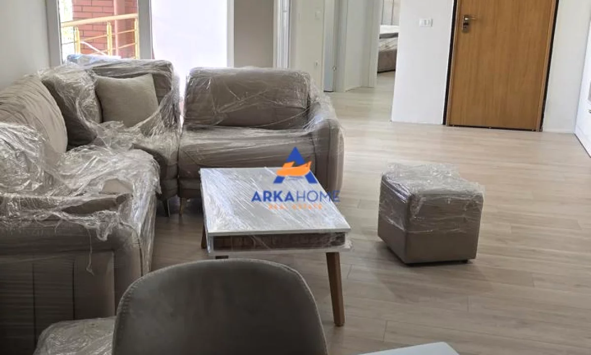 Shtepi me qera Apartament ne Tirane, 1+1, Mobilimi E mobiluar, Pagesa 630  Euro.