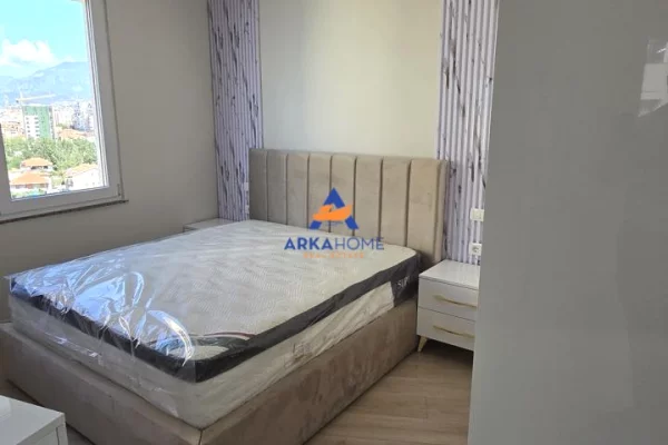 Shtepi me qera Apartament ne Tirane, 1+1, Mobilimi E mobiluar, Pagesa 630  Euro.