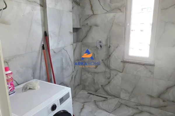 Shtepi me qera Apartament ne Tirane, 1+1, Mobilimi E mobiluar, Pagesa 630  Euro.