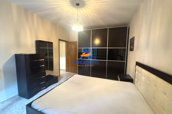 Shtepi me qera Apartament ne Tirane, 1+1, Mobilimi E mobiluar, Pagesa 650  Euro.