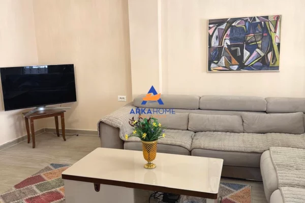 Shtepi me qera Apartament ne Tirane, 2+1, Mobilimi E mobiluar, Pagesa 252,300  Euro.