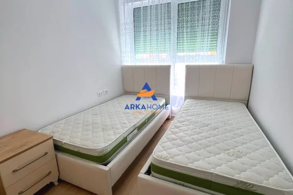 Shtepi me qera Apartament ne Tirane, 2+1, Mobilimi E mobiluar, Pagesa 500  Euro.