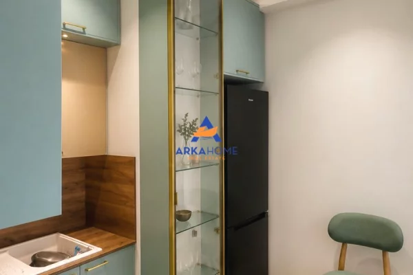 Shtepi me qera Apartament ne Tirane, 2+1, Mobilimi E mobiluar, Pagesa 800  Euro.
