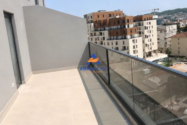 Shtepi me qera Apartament ne Tirane, 2+1, Mobilimi E mobiluar, Pagesa 800  Euro.