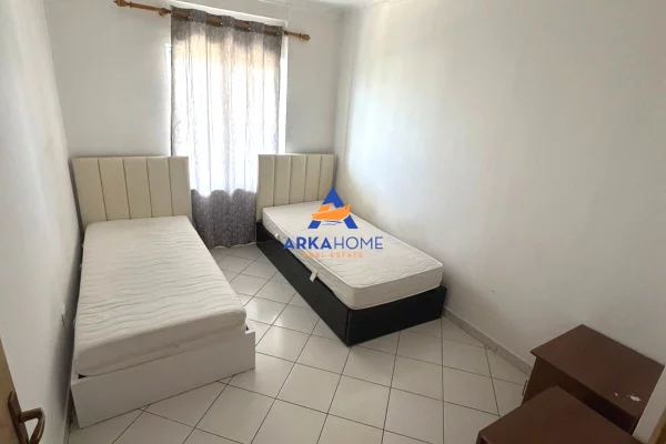 Shtepi me qera Apartament ne Tirane, 2+1, Mobilimi E mobiluar, Pagesa 500  Euro.
