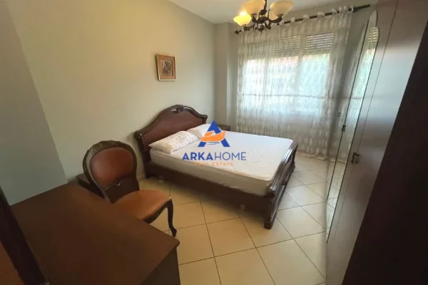 Shtepi me qera Apartament ne Tirane, 1+1, Mobilimi E mobiluar, Pagesa 581  Euro.