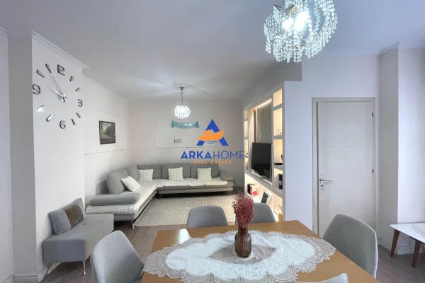 Shtepi ne shitje Apartament ne Tirane, 1+1, Mobilimi E mobiluar, Pagesa 88,500  Euro.