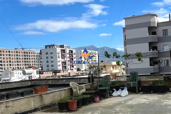 Shtepi ne shitje Apartament ne Tirane, 1+1, Mobilimi E mobiluar, Pagesa 88,500  Euro.