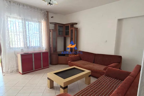 Shtepi me qera 2+1 ne Tirane - 317 Euro
