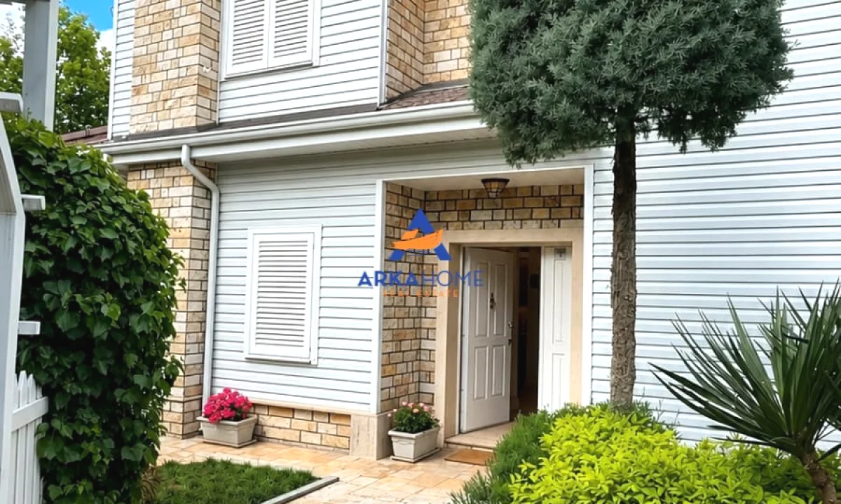 Shtepi ne shitje Apartament ne Tirane, 3+1, Mobilimi E mobiluar, Pagesa 1,300,000  Euro.