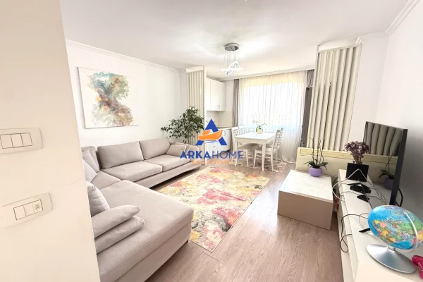 Shtepi ne shitje 2+1 ne Tirane - 140,000 Euro