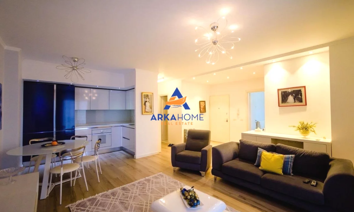 Shtepi me qera Apartament ne Tirane, 2+1, Mobilimi E mobiluar, Pagesa 900  Euro.