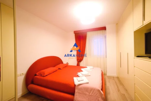 Shtepi me qera Apartament ne Tirane, 2+1, Mobilimi E mobiluar, Pagesa 900  Euro.