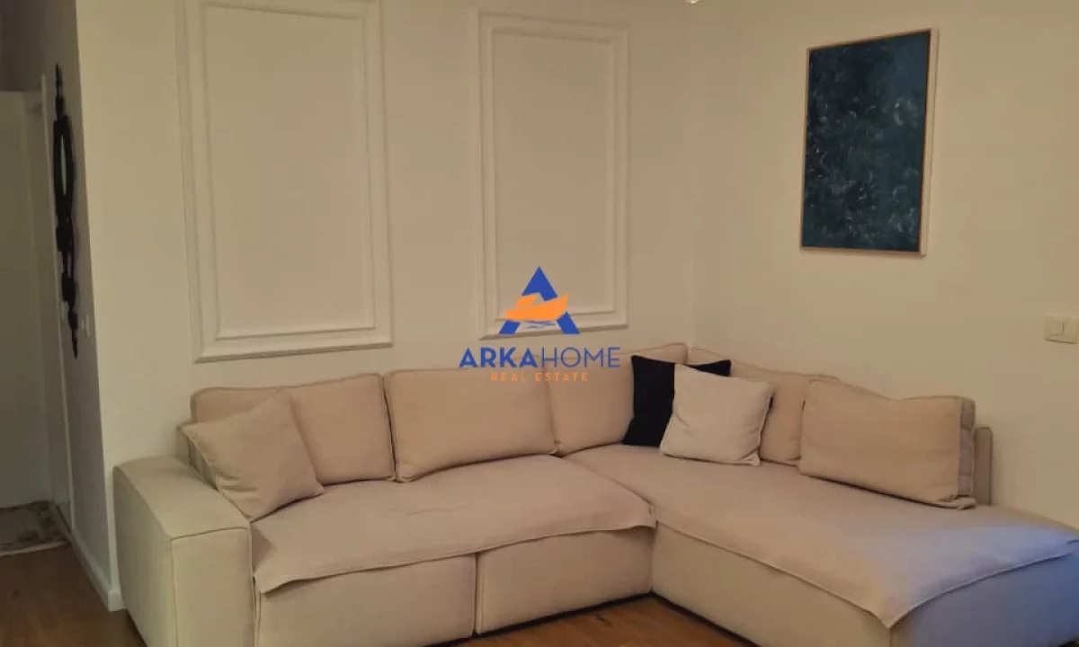 Shtepi me qera Apartament ne Tirane, 2+1, Mobilimi E mobiluar, Pagesa 165,000  Euro.