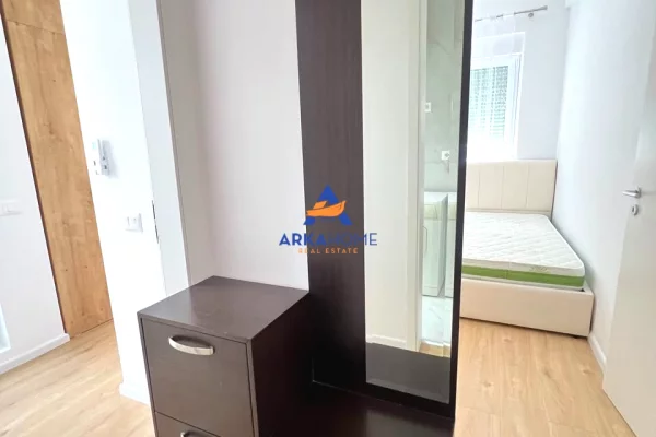 Shtepi me qera Apartament ne Tirane, 2+1, Mobilimi E mobiluar, Pagesa 500  Euro.