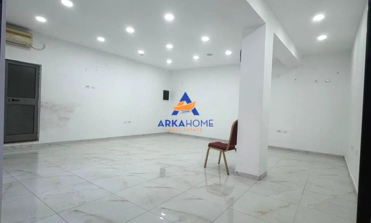 SHITET DYQAN PRANE SHKOLLES RR.VIKTOR EFTEMIU 48.1M2 160 000 EURO