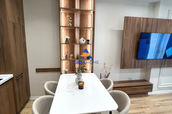 Shtepi me qera Apartament ne Tirane, 2+1, Mobilimi E mobiluar, Pagesa 800  Euro.