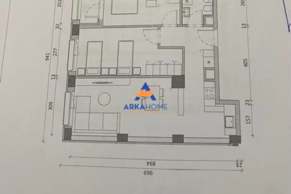 Shtepi ne shitje Apartament ne Tirane, 2+1, Mobilimi Bosh, pa mobiluar, Pagesa 148,300  Euro.
