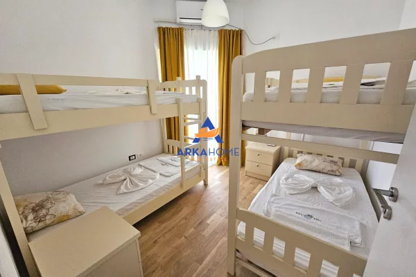 Shtepi ne shitje Apartament ne Durres, 4+1, Mobilimi E mobiluar, Pagesa 1,300,000  Euro.