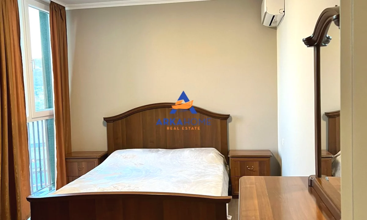 Shtepi ne shitje Apartament ne Tirane, 2+1, Mobilimi E mobiluar, Pagesa 175,000  Euro.