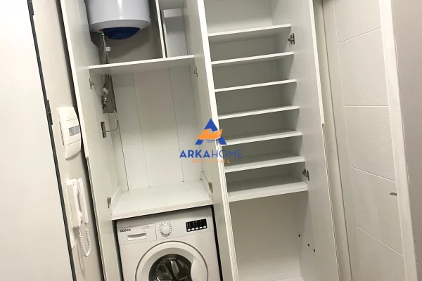 Shtepi ne shitje Apartament ne Tirane, 2+1, Mobilimi E mobiluar, Pagesa 175,000  Euro.