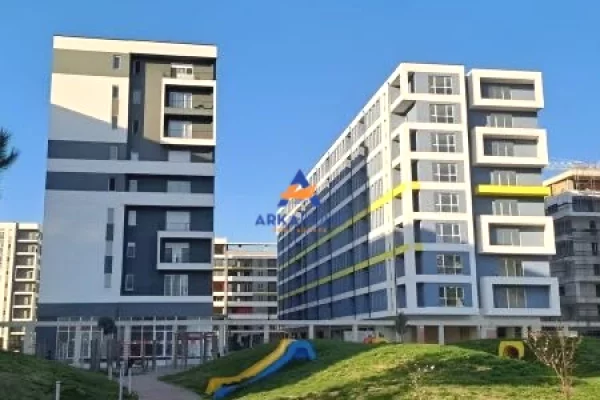 Shtepi ne shitje Apartament ne Tirane, 2+1, Mobilimi E mobiluar, Pagesa 153,252  Euro.