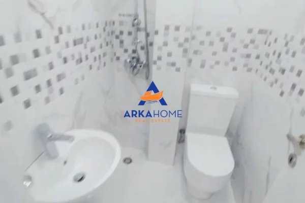 JEPET ZYRE ME QERA 50M2 "PRANE AMI EVENT" 650 EURO