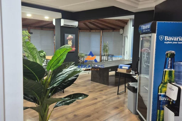 JEPET ZYRE ME QERA 154M2 "PERBALLE DELIJORGJIT" 900 EURO