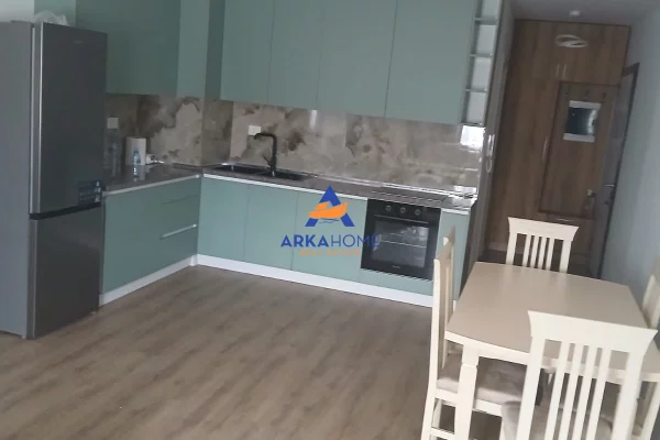 Shtepi me qera Apartament ne Tirane, 2+1, Mobilimi E mobiluar, Pagesa 533  Euro.