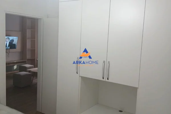 Shtepi me qera Apartament ne Tirane, 2+1, Mobilimi E mobiluar, Pagesa 533  Euro.