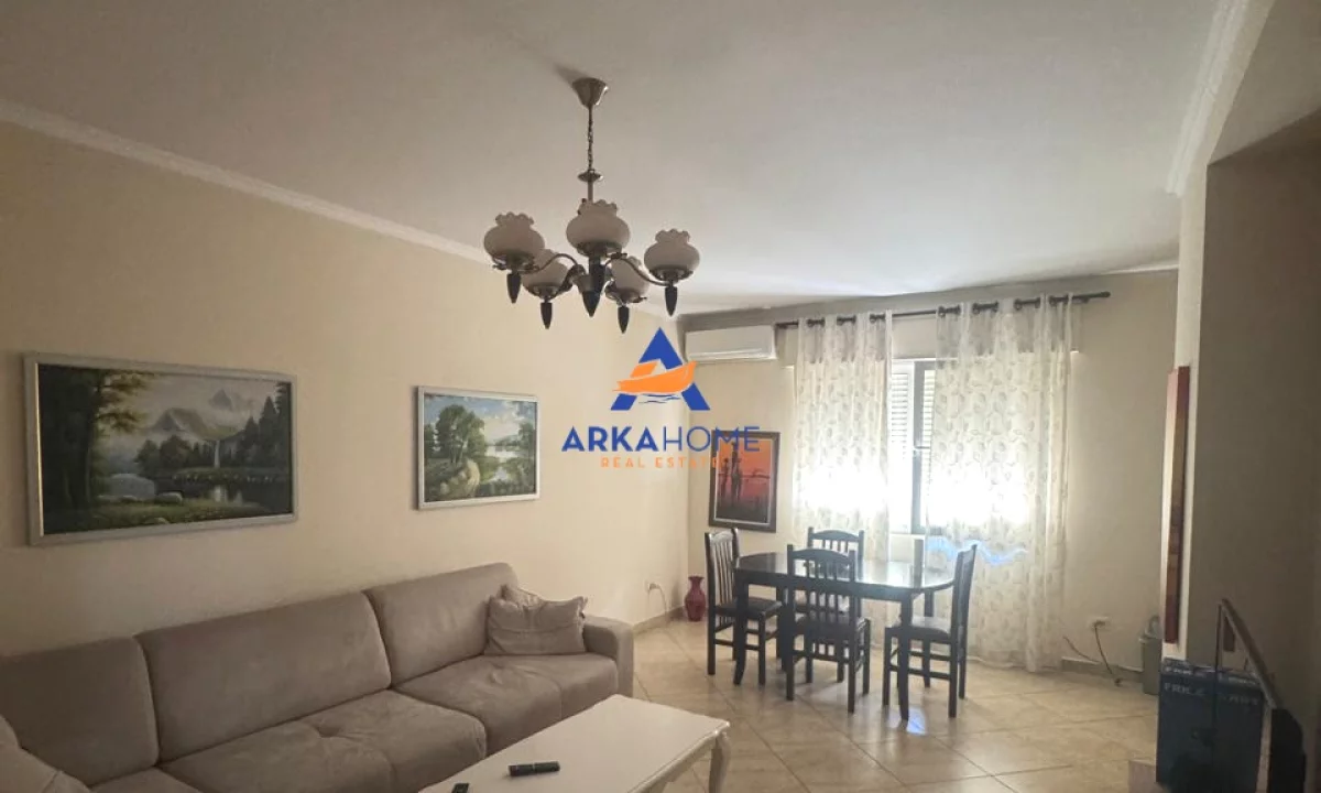 Shtepi me qera Apartament ne Tirane, 2+1, Mobilimi E mobiluar, Pagesa 692  Euro.