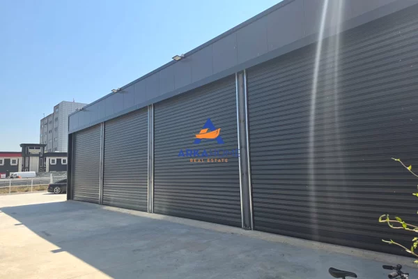 Ambient biznesi me qera 1+1 ne Tirane - 2,500 Euro