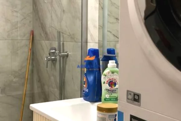 Shtepi ne shitje Apartament ne Tirane, 1+1, Mobilimi E mobiluar, Pagesa 252,300  Euro.