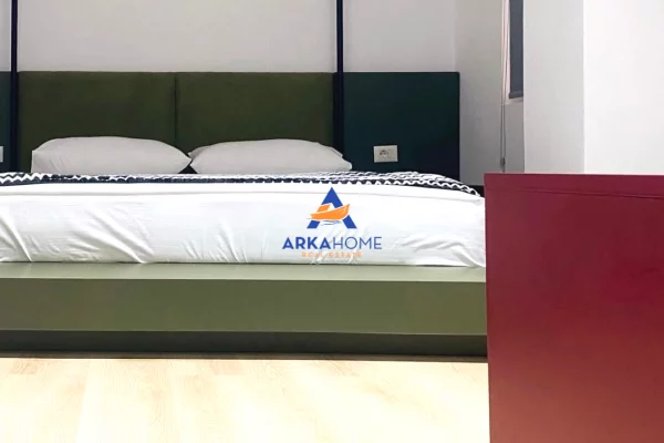 Shtepi ne shitje Apartament ne Tirane, 1+1, Mobilimi E mobiluar, Pagesa 250,000  Euro.