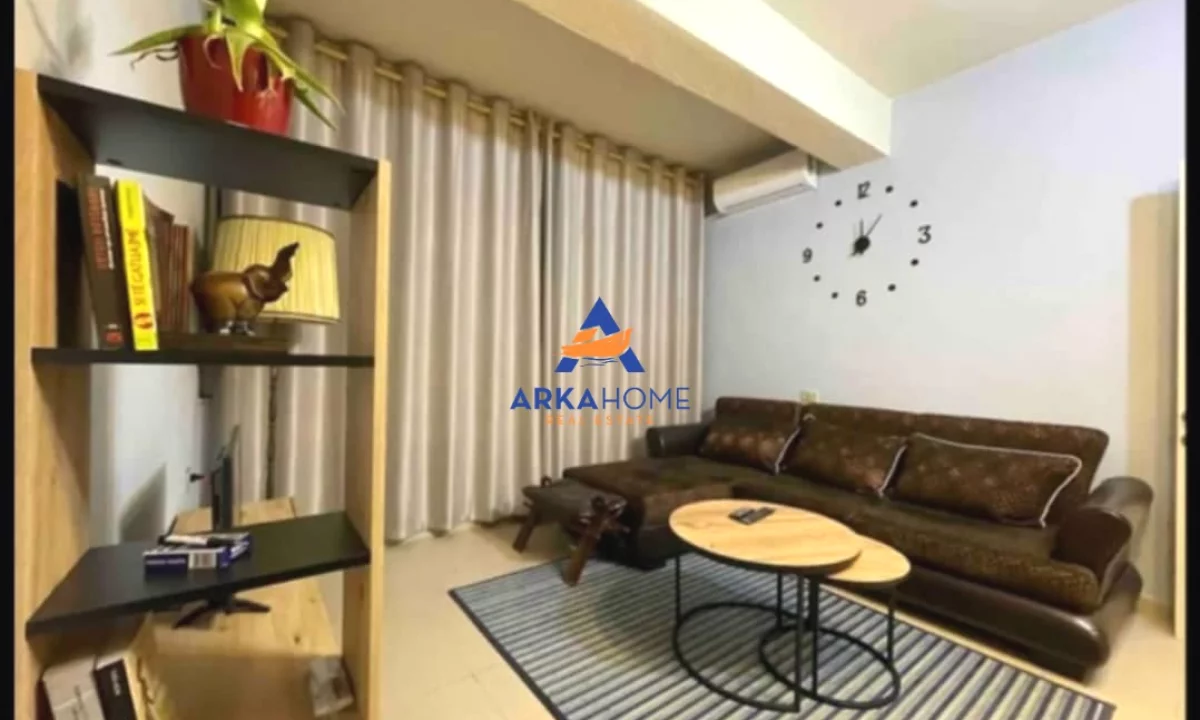 Shtepi me qera Apartament ne Tirane, 1+1, Mobilimi E mobiluar, Pagesa 586  Euro.