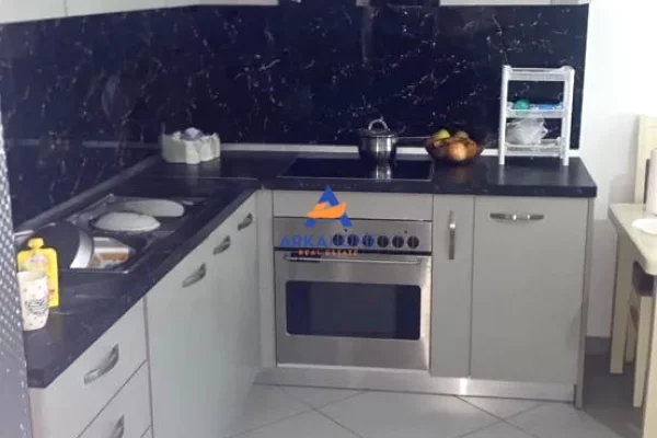 Shtepi me qera Apartament ne Tirane, 1+1, Mobilimi E mobiluar, Pagesa 479  Euro.