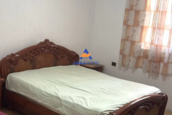 Shtepi me qera Apartament ne Tirane, 1+1, Mobilimi E mobiluar, Pagesa 319  Euro.