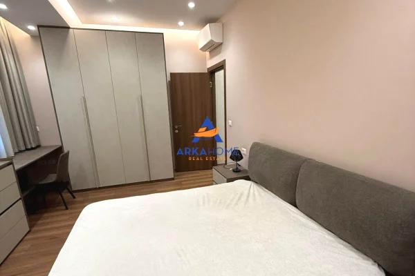 Shtepi me qera Apartament ne Tirane, 2+1, Mobilimi E mobiluar, Pagesa 746  Euro.