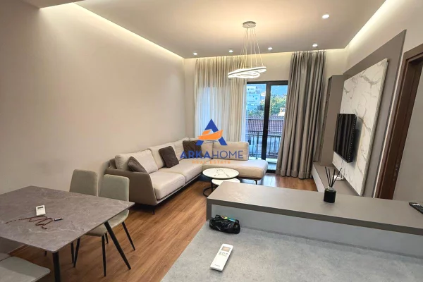 Shtepi me qera 2+1 ne Tirane - 746 Euro